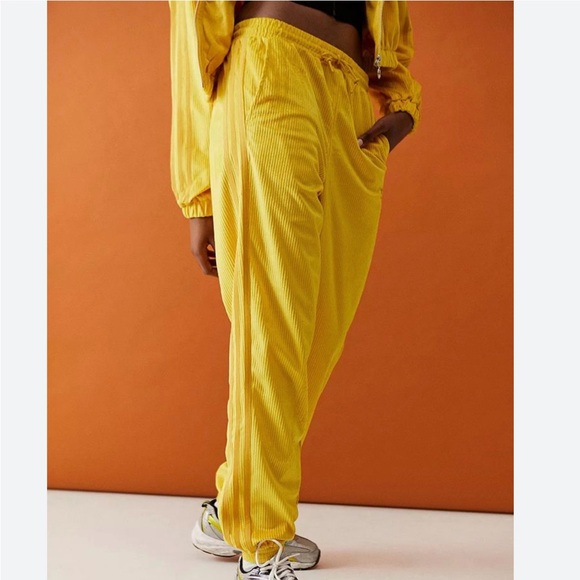 Adidas New with tags Size gold/yellow corduroy pants. - Picture 2 of 2